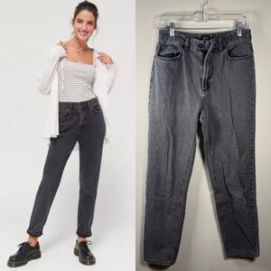 BDG Black Wash Mom Jeans Size 28